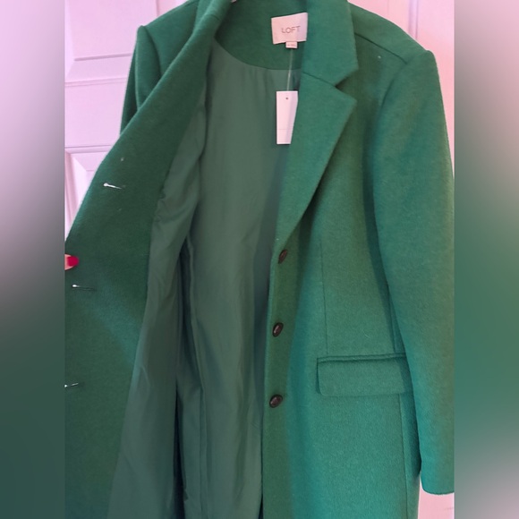 LOFT Vibrant Green Outerwear - Picture 3 of 4